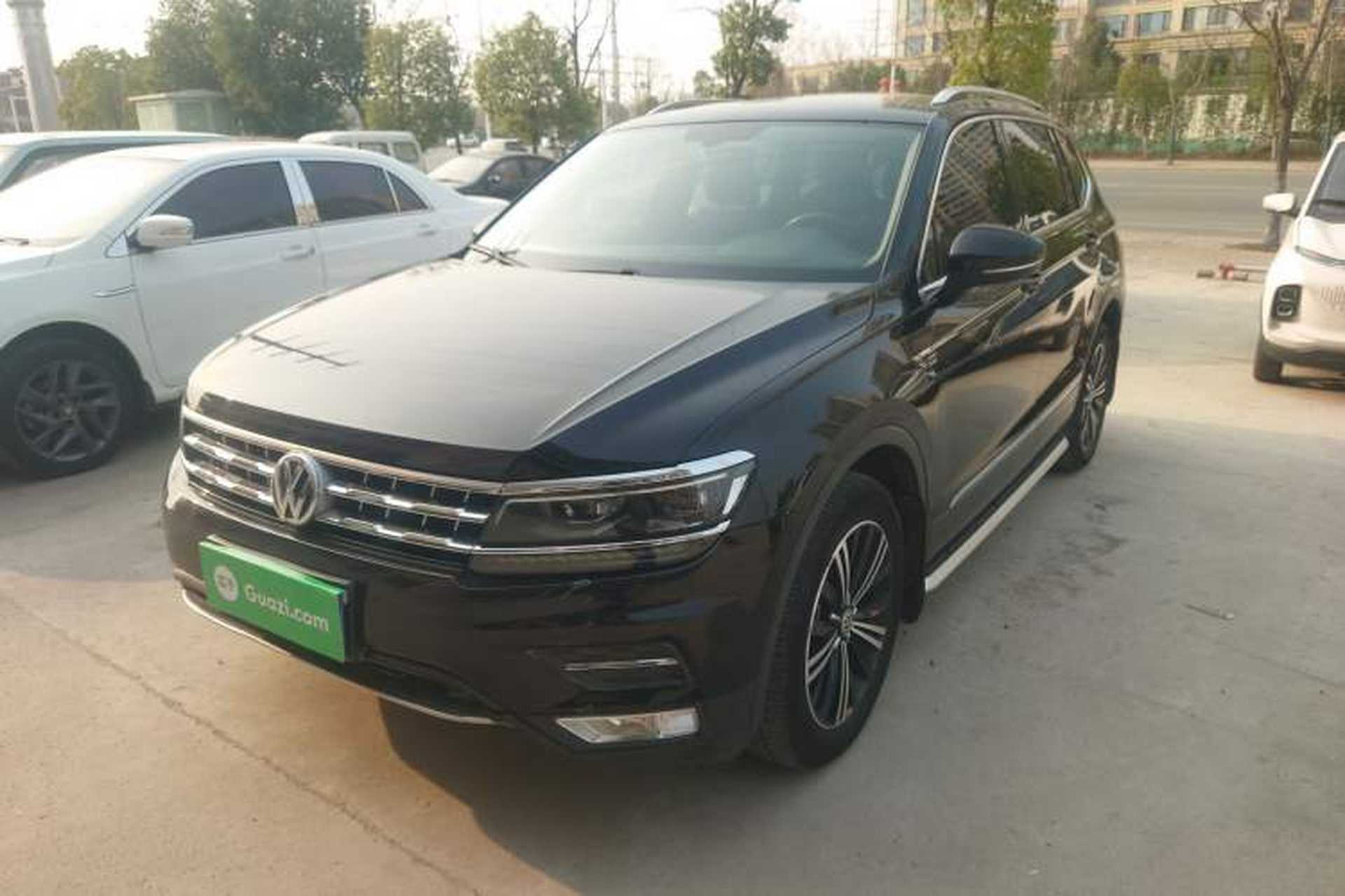 Used Volkswagen Tiguan L 2018 380TSI Automatic All-Wheel Drive Luxury Edition Front Left 45 Deg