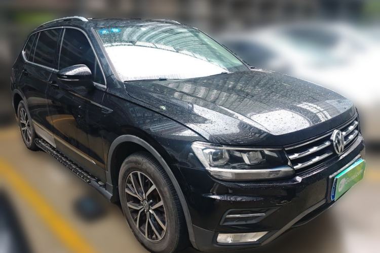 Used Volkswagen Tiguan L 2018 330TSI Automatic Two-Wheel Drive Luxury Edition Front Right 45 Deg