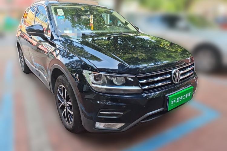 Used Volkswagen Tiguan L 2018 Facelift 330TSI Automatic Two-Wheel Drive Luxury Edition Front Right 45 Deg