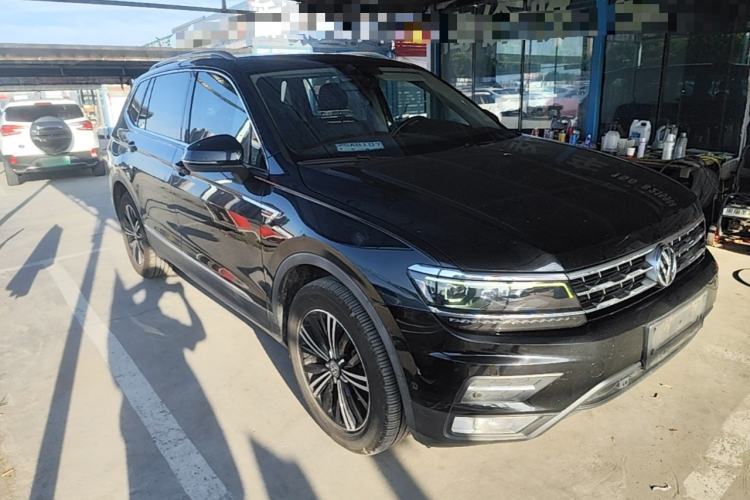 Used Volkswagen Tiguan L 2018 Revised 330TSI Automatic Two-Wheel Drive Flagship Edition Front Right 45 Deg
