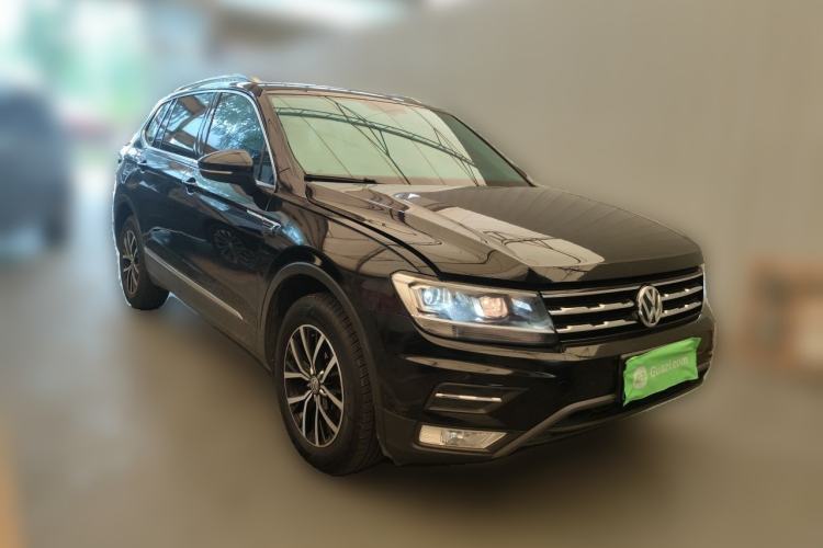 Used Volkswagen Tiguan L 2018 330TSI Automatic Two-Wheel Drive Luxury Edition Front Right 45 Deg