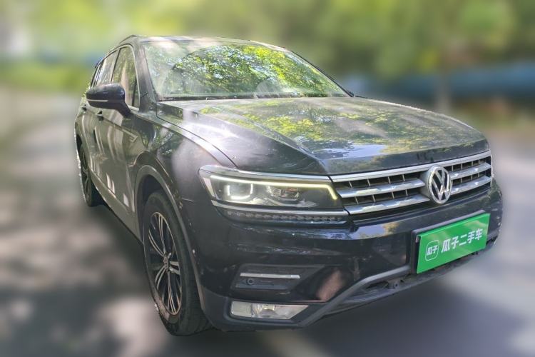 Used Volkswagen Tiguan L 2018 330TSI Automatic Two-Wheel Drive Flagship Edition Front Right 45 Deg