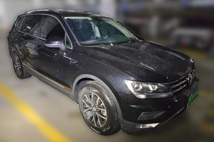 Used Volkswagen Tiguan L 2018 Facelift 330TSI Automatic Two-Wheel Drive Luxury Edition Front Right 45 Deg