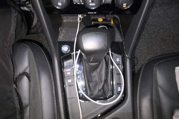 Used Volkswagen Tiguan L 2018 330TSI Automatic Two-Wheel Drive Comfort Edition Gear Lever