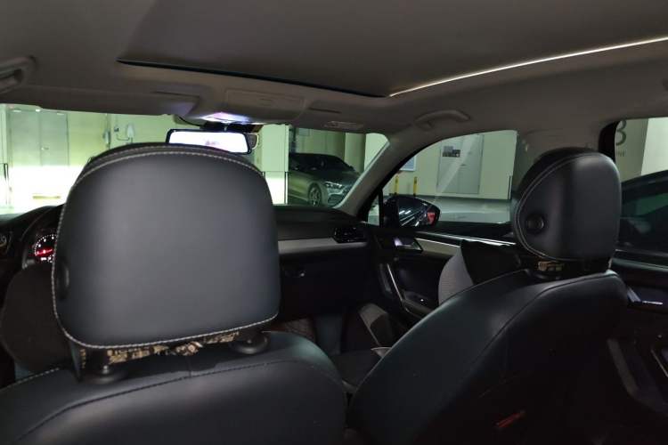 Used Volkswagen Tiguan L 2018 Revised Version 380TSI Automatic All-Wheel Drive Flagship Edition Headliner