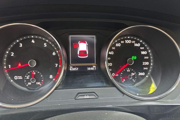 Used Volkswagen Tiguan L 2018 Revised Version 330TSI Automatic Two-Wheel Drive Comfort Edition Instrument Cluster