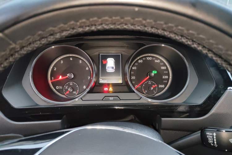 Used Volkswagen Tiguan L 2018 330TSI Automatic Two-Wheel Drive Luxury Edition Instrument Cluster