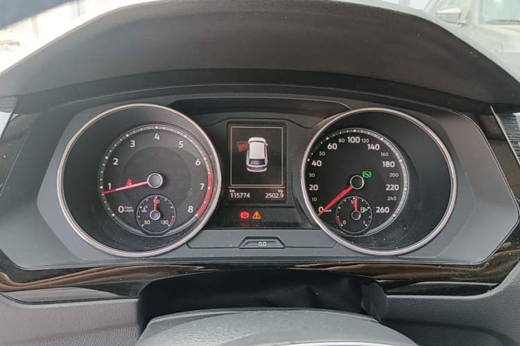 Used Volkswagen Tiguan L 2018 Facelift 330TSI Automatic Two-Wheel Drive Luxury Edition Instrument Cluster
