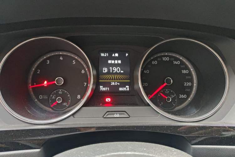 Used Volkswagen Tiguan L 2018 330TSI Automatic Two-Wheel Drive Comfort Edition Instrument Cluster