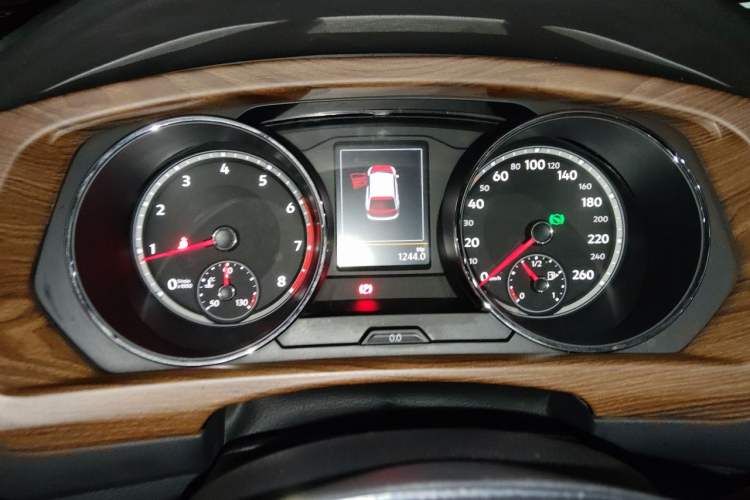 Used Volkswagen Tiguan L 2018 Facelift 330TSI Automatic Two-Wheel Drive Luxury Edition Instrument Cluster