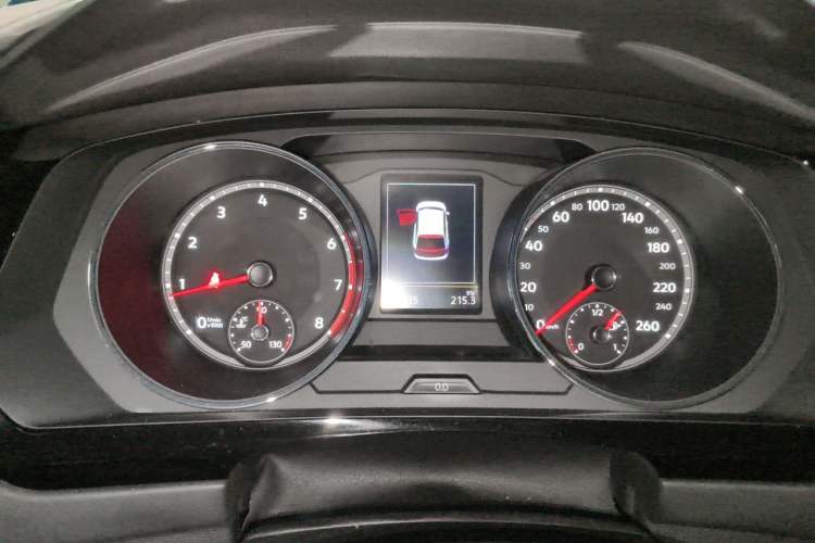Used Volkswagen Tiguan L 2018 Revised 330TSI Automatic Two-Wheel Drive Flagship Edition Instrument Cluster