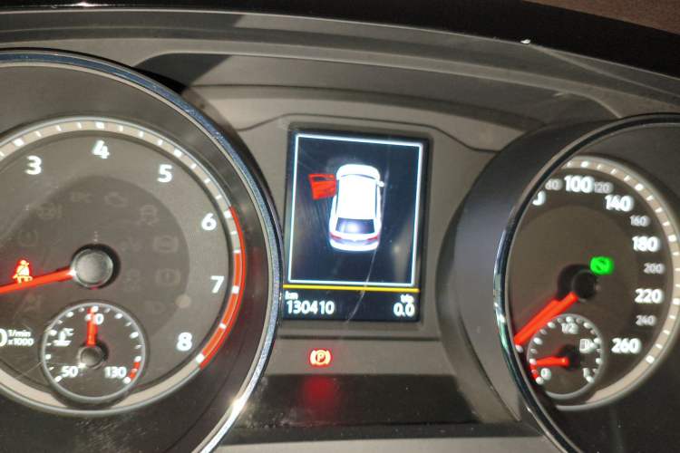 Used Volkswagen Tiguan L 2018 Revised Version 330TSI Automatic Two-Wheel Drive Comfort Edition Instrument Cluster