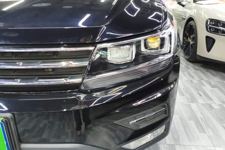 Used Volkswagen Tiguan L 2018 280TSI Automatic Two-Wheel Drive Comfort Edition Left Front Headlight