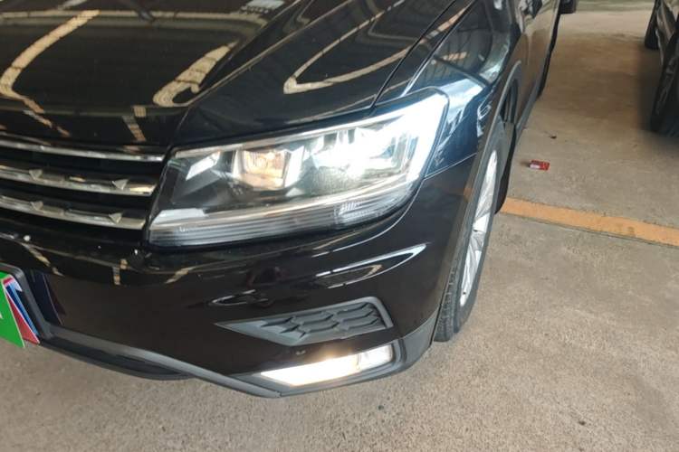 Used Volkswagen Tiguan L 2018 330TSI Automatic Two-Wheel Drive Luxury Edition Left Front Headlight