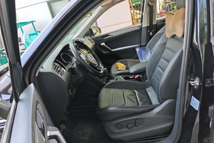 Used Volkswagen Tiguan L 2018 Revised Version 330TSI Automatic Two-Wheel Drive Comfort Edition Left Front Seat