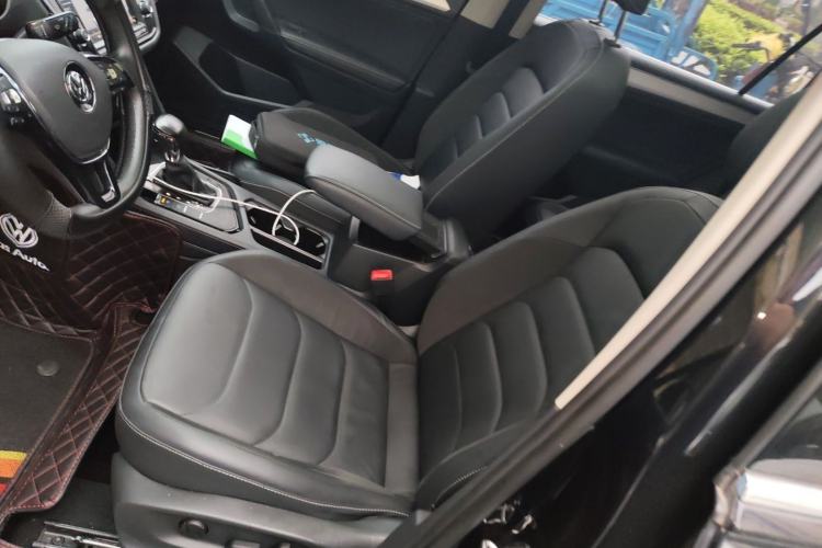 Used Volkswagen Tiguan L 2018 330TSI Automatic Two-Wheel Drive Luxury Edition Left Front Seat