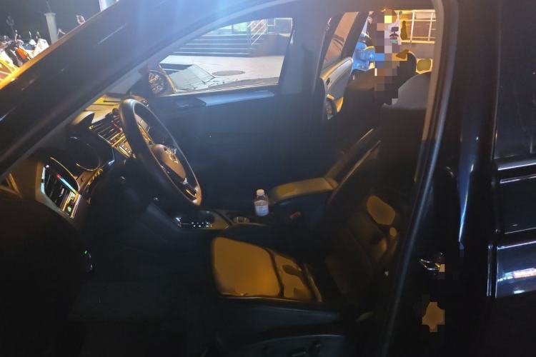 Used Volkswagen Tiguan L 2018 380TSI Automatic All-Wheel Drive Luxury Edition Left Front Seat