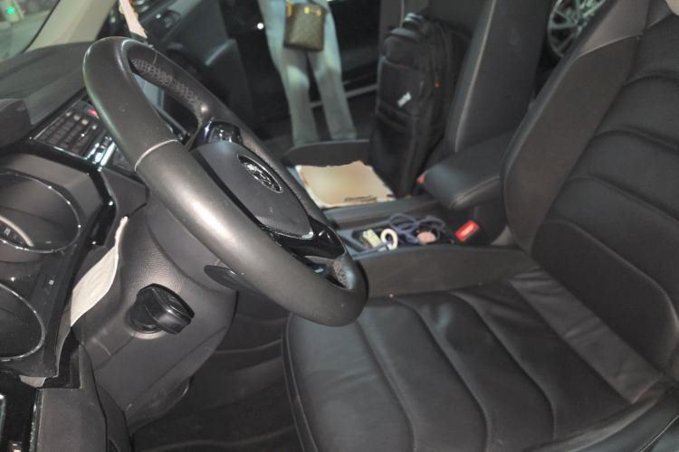 Used Volkswagen Tiguan L 2018 330TSI Automatic Two-Wheel Drive Luxury Edition Left Front Seat