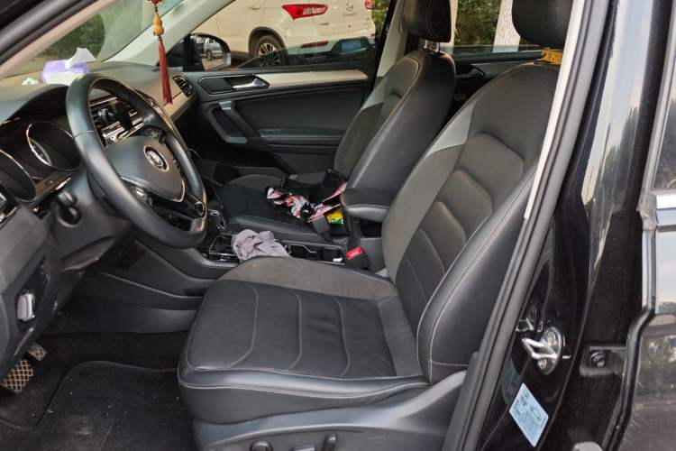 Used Volkswagen Tiguan L 2018 330TSI Automatic Two-Wheel Drive Luxury Edition Left Front Seat
