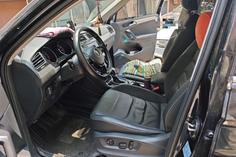 Used Volkswagen Tiguan L 2018 330TSI Automatic Two-Wheel Drive Comfort Edition Left Front Seat