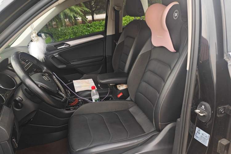 Used Volkswagen Tiguan L 2018 330TSI Automatic Two-Wheel Drive Luxury Edition Left Front Seat