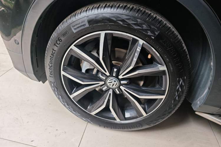 Used Volkswagen Tiguan L 2018 330TSI Automatic Two-Wheel Drive Flagship Edition Left Front Wheel Hub