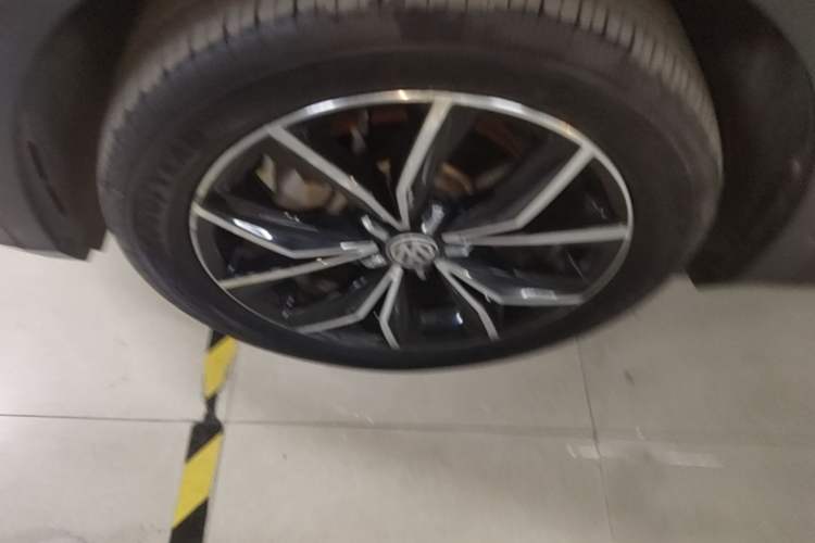 Used Volkswagen Tiguan L 2018 330TSI Automatic Two-Wheel Drive Flagship Edition Left Front Wheel Hub