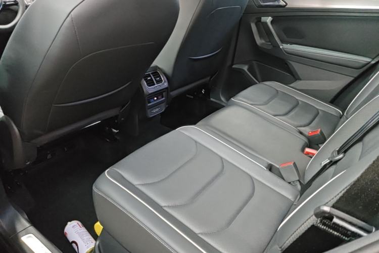 Used Volkswagen Tiguan L 2018 Revised 330TSI Automatic Two-Wheel Drive Flagship Edition Left Rear Seat