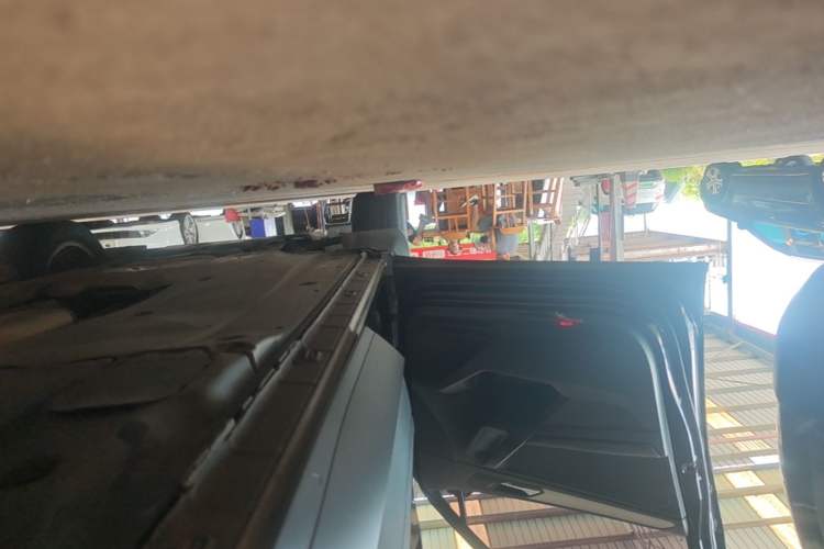 Used Volkswagen Tiguan L 2018 330TSI Automatic Two-Wheel Drive Luxury Edition Left Side Sill