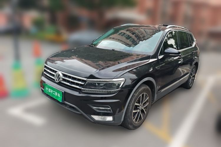 Used Volkswagen Tiguan L 2018 330TSI Automatic Two-Wheel Drive Luxury Edition Guazi used car, China used car export, Used car for sale, Used cars, Cheapest cars for sale
