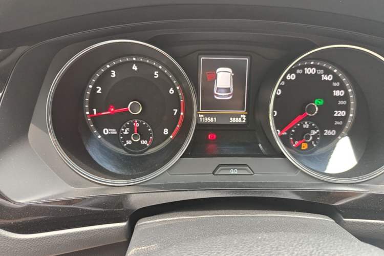 Used Volkswagen Tiguan L 2018 330TSI Automatic Two-Wheel Drive Luxury Edition Odometer Close Up