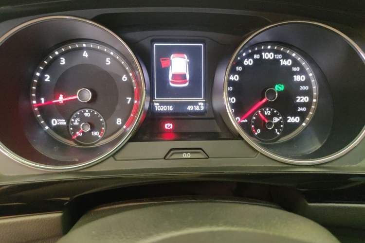 Used Volkswagen Tiguan L 2018 330TSI Automatic Two-Wheel Drive Luxury Edition Odometer Close Up