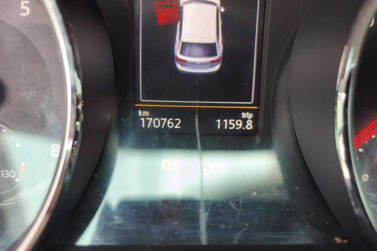Used Volkswagen Tiguan L 2018 380TSI Automatic All-Wheel Drive Luxury Edition Odometer Close Up