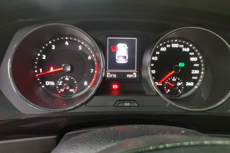 Used Volkswagen Tiguan L 2018 Revised 330TSI Automatic Two-Wheel Drive Flagship Edition Odometer Close Up