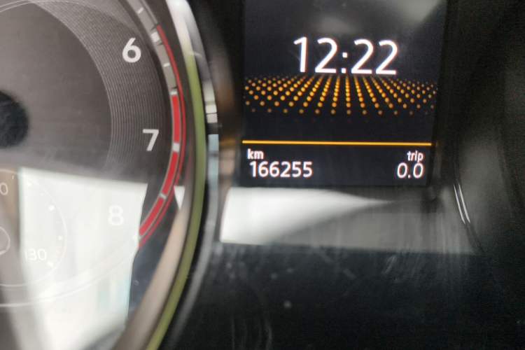 Used Volkswagen Tiguan L 2018 330TSI Automatic Two-Wheel Drive Luxury Edition Odometer Close Up