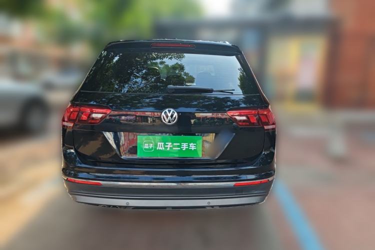 Used Volkswagen Tiguan L 2018 Facelift 330TSI Automatic Two-Wheel Drive Luxury Edition Rear