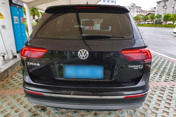 Used Volkswagen Tiguan L 2018 380TSI Automatic All-Wheel Drive Luxury Edition Rear
