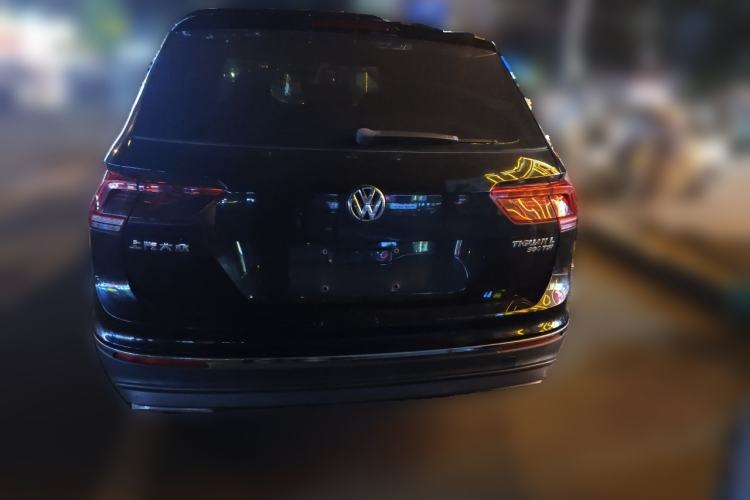 Used Volkswagen Tiguan L 2018 380TSI Automatic All-Wheel Drive Luxury Edition Rear