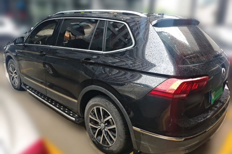 Used Volkswagen Tiguan L 2018 330TSI Automatic Two-Wheel Drive Luxury Edition Rear Left 45 Deg