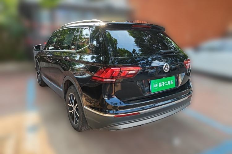 Used Volkswagen Tiguan L 2018 Facelift 330TSI Automatic Two-Wheel Drive Luxury Edition Rear Left 45 Deg