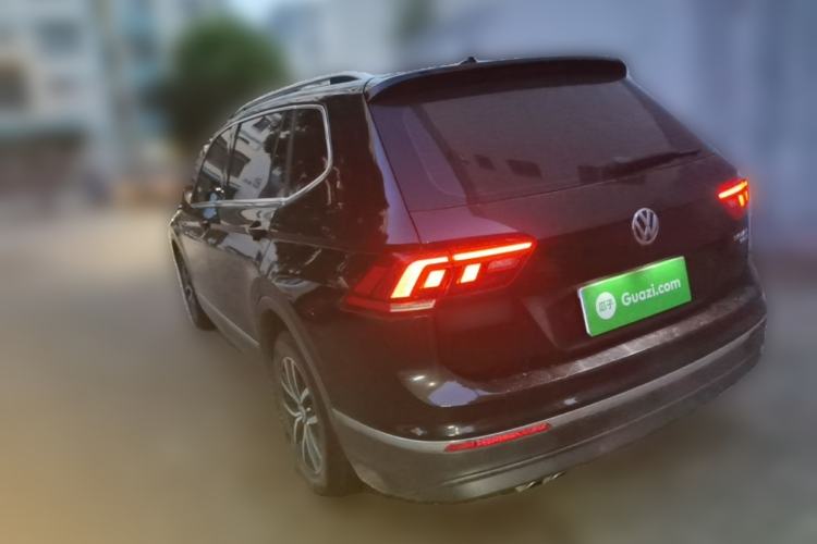 Used Volkswagen Tiguan L 2018 330TSI Automatic Two-Wheel Drive Luxury Edition Rear Left 45 Deg