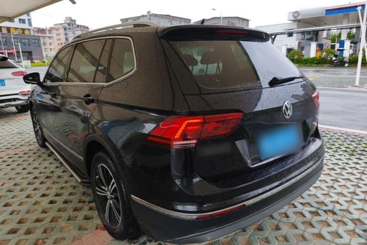 Used Volkswagen Tiguan L 2018 380TSI Automatic All-Wheel Drive Luxury Edition Rear Left 45 Deg