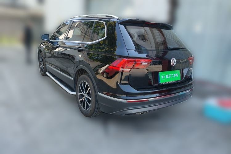 Used Volkswagen Tiguan L 2018 Facelift 330TSI Automatic Two-Wheel Drive Luxury Edition Rear Left 45 Deg