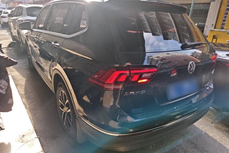 Used Volkswagen Tiguan L 2018 Facelift 330TSI Automatic Two-Wheel Drive Luxury Edition Rear Left 45 Deg