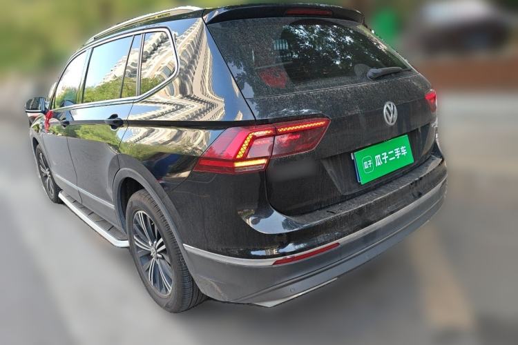 Used Volkswagen Tiguan L 2018 380TSI Automatic All-Wheel Drive Luxury Edition Rear Left 45 Deg