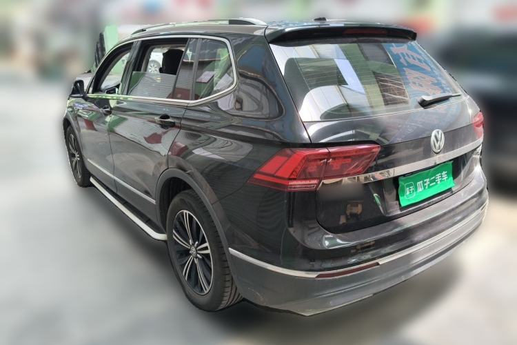 Used Volkswagen Tiguan L 2018 380TSI Automatic All-Wheel Drive Luxury Edition Rear Left 45 Deg