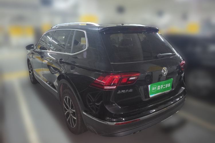 Used Volkswagen Tiguan L 2018 330TSI Automatic Two-Wheel Drive Luxury Edition Rear Left 45 Deg