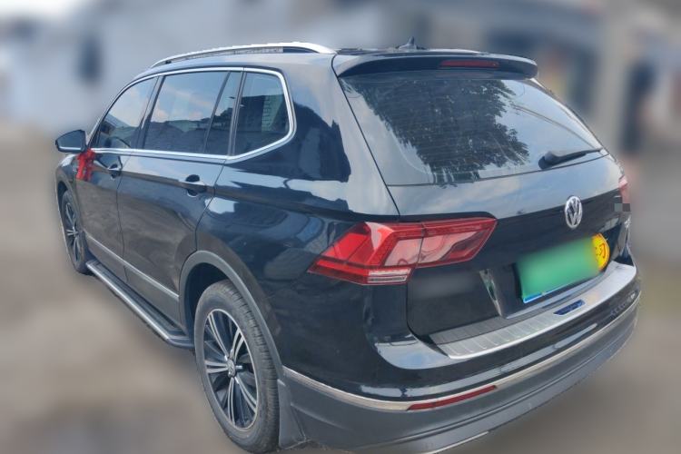 Used Volkswagen Tiguan L 2018 380TSI Automatic All-Wheel Drive Luxury Edition Rear Left 45 Deg