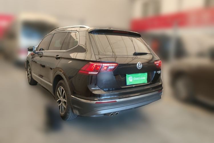 Used Volkswagen Tiguan L 2018 330TSI Automatic Two-Wheel Drive Luxury Edition Rear Left 45 Deg