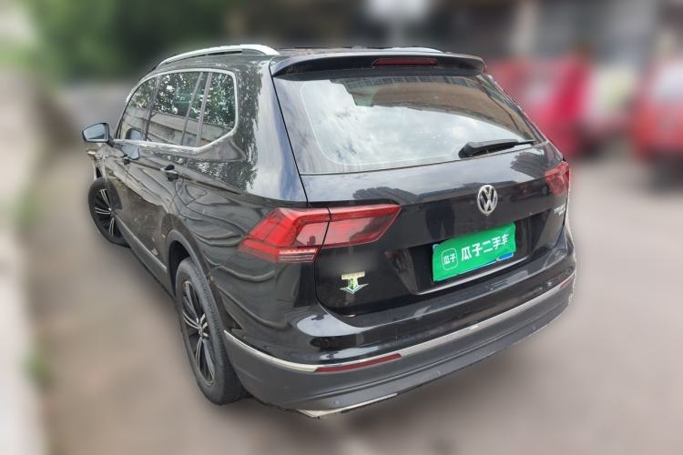 Used Volkswagen Tiguan L 2018 380TSI Automatic All-Wheel Drive Luxury Edition Rear Left 45 Deg